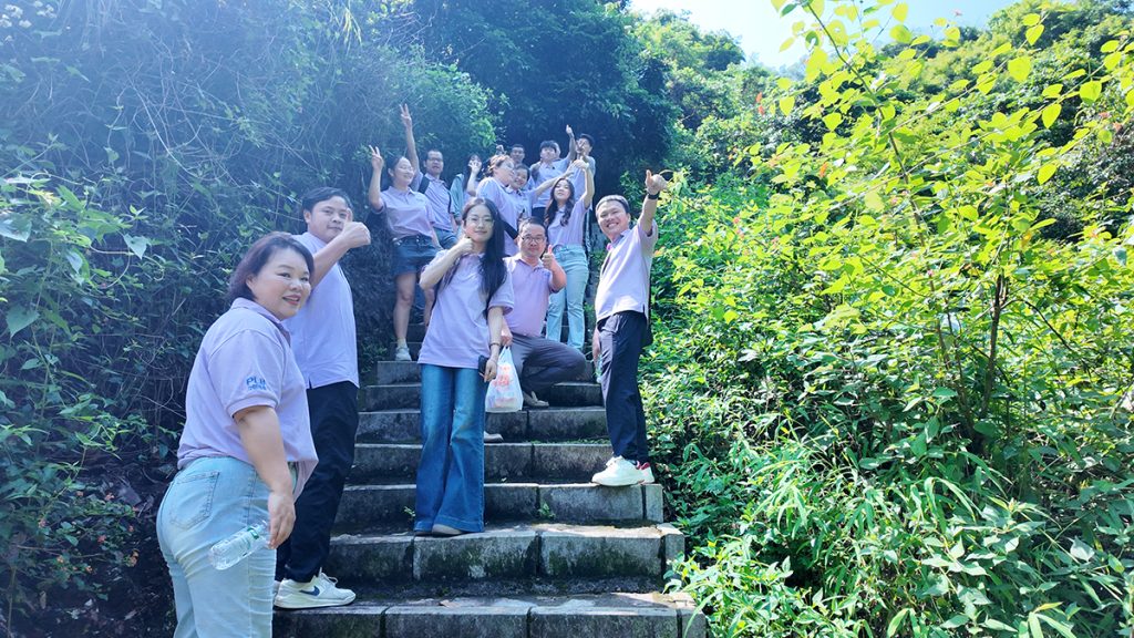 PLB Battery Marketing and Sales Center Holds Outdoor Team-Building Activity to Strengthen Team Cohesion
